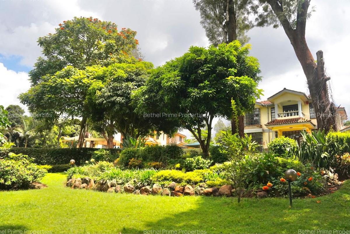 4 Bed Townhouse with En Suite in Rosslyn - 6