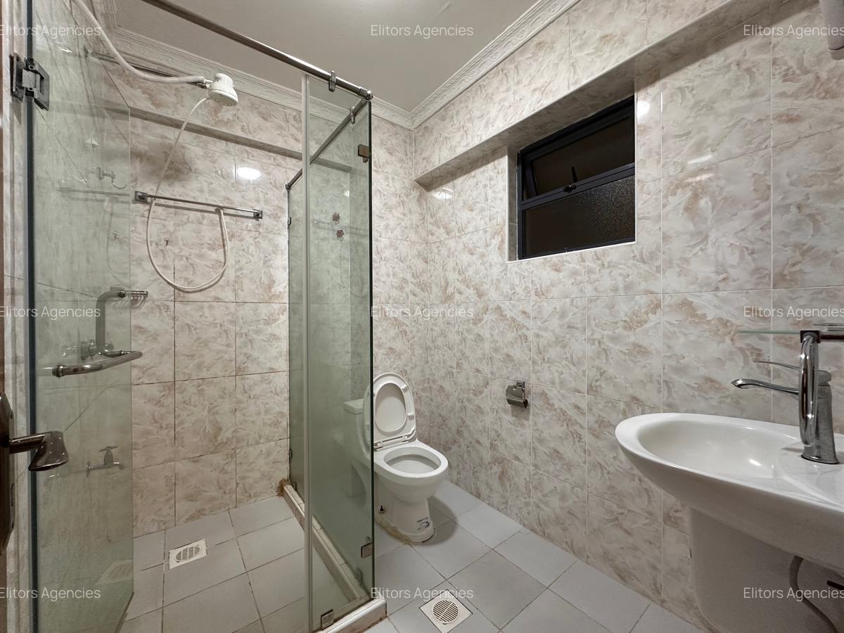 1 Bed Apartment with En Suite at School Lane - 12