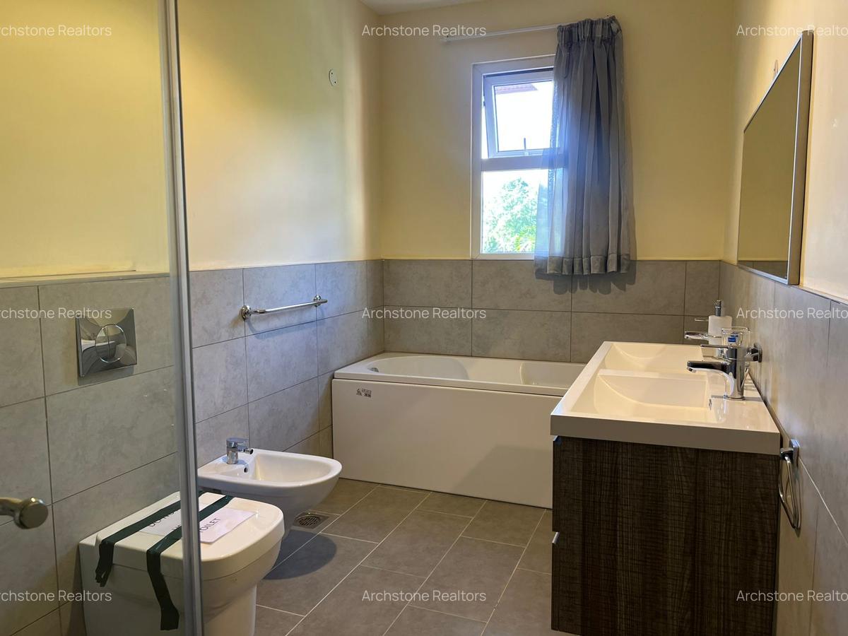 4 Bed Townhouse with Garden in Runda - 8