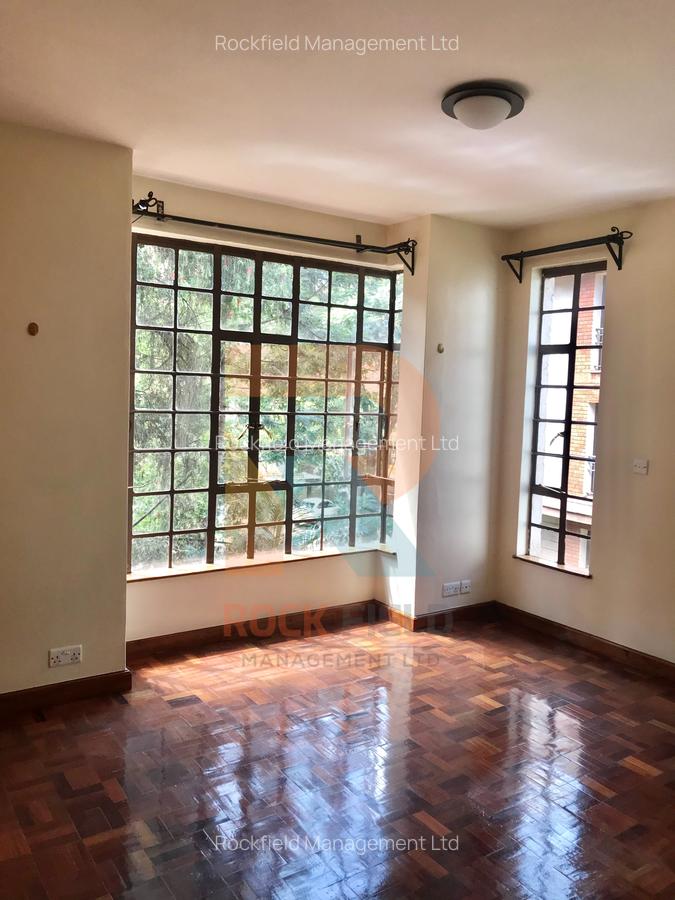 2 Bed Apartment with En Suite in Brookside - 14