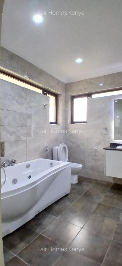 4 Bed Townhouse with En Suite at Lavington Green - 15