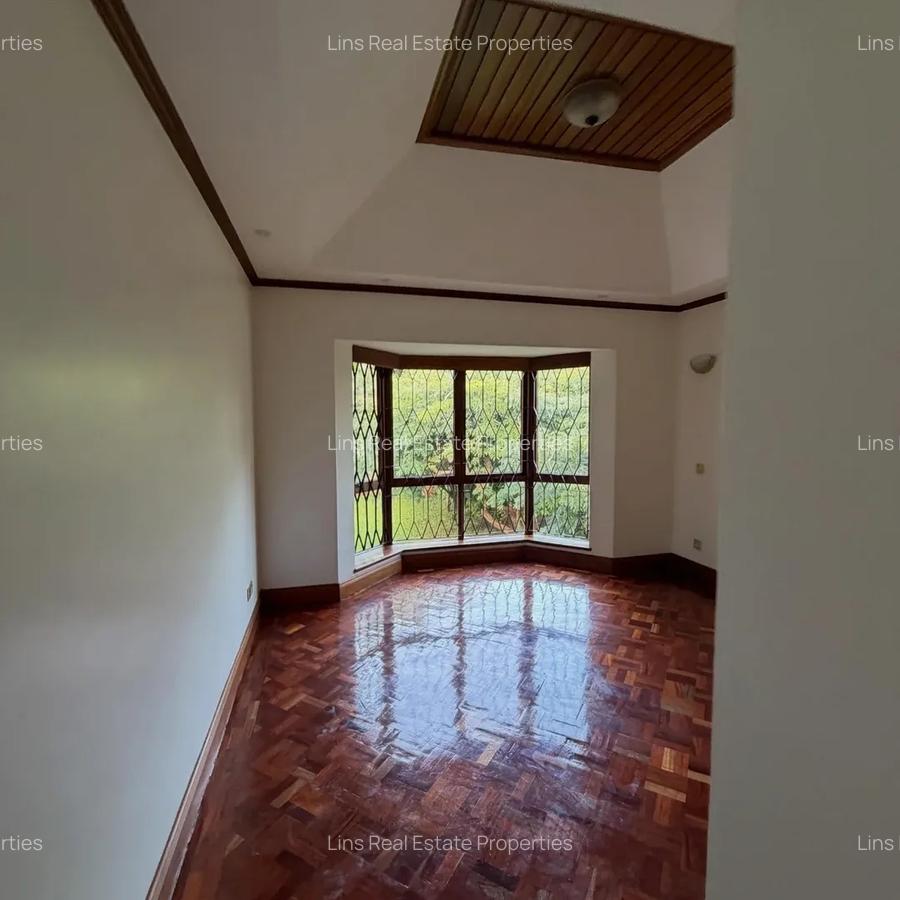 5 Bed Townhouse with En Suite in Runda - 15