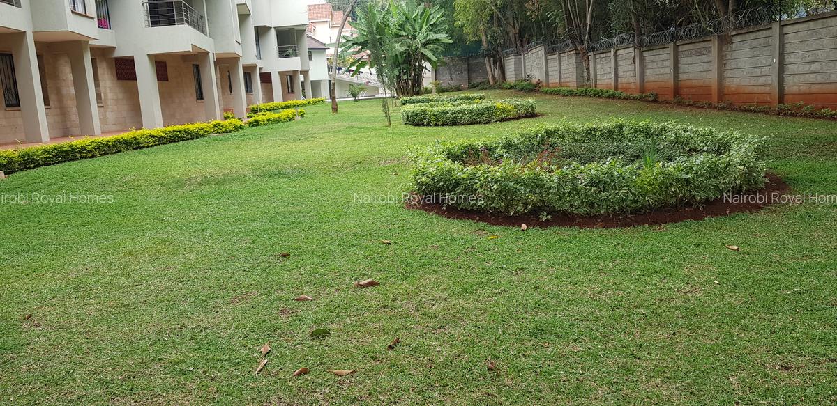 5 Bed Townhouse with En Suite at Lavington Convent Drive - 6