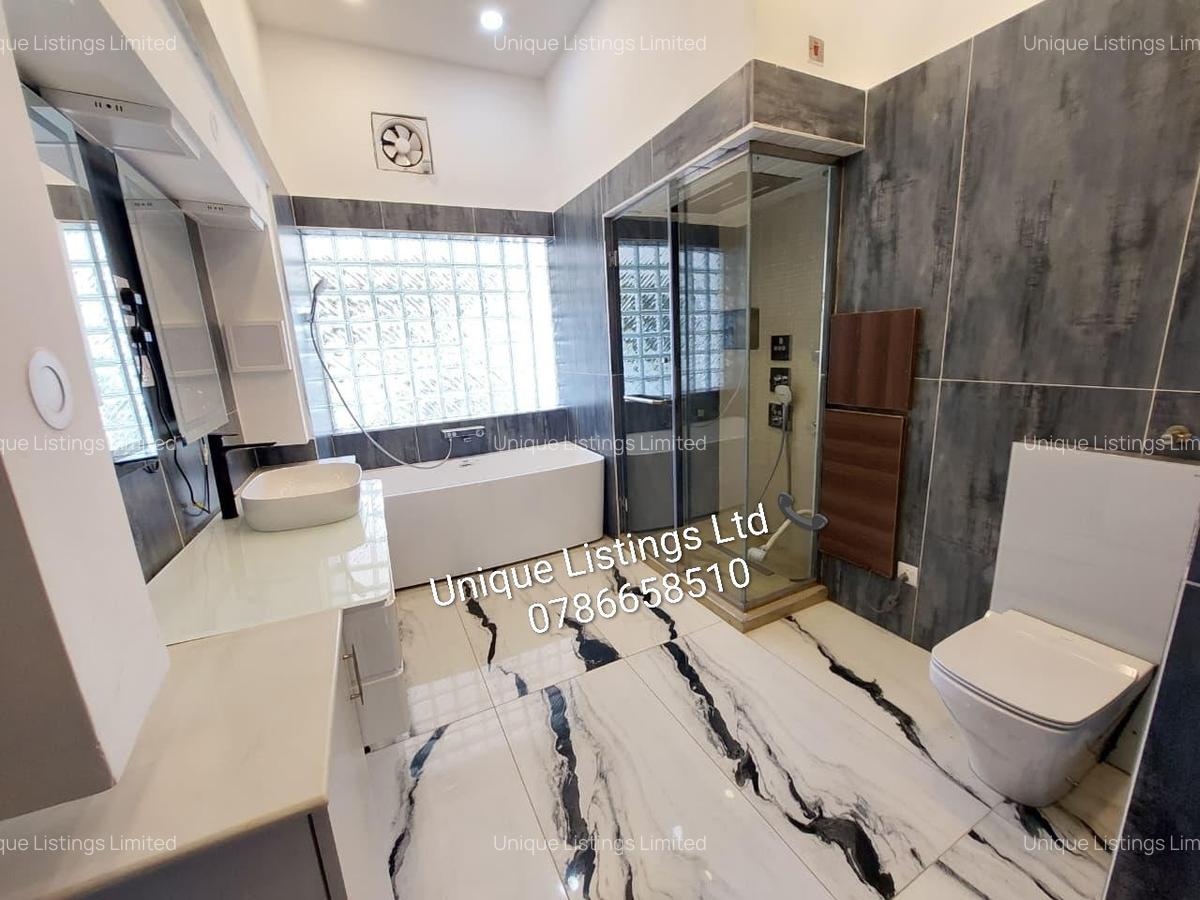 6 Bed House with En Suite in Runda - 9