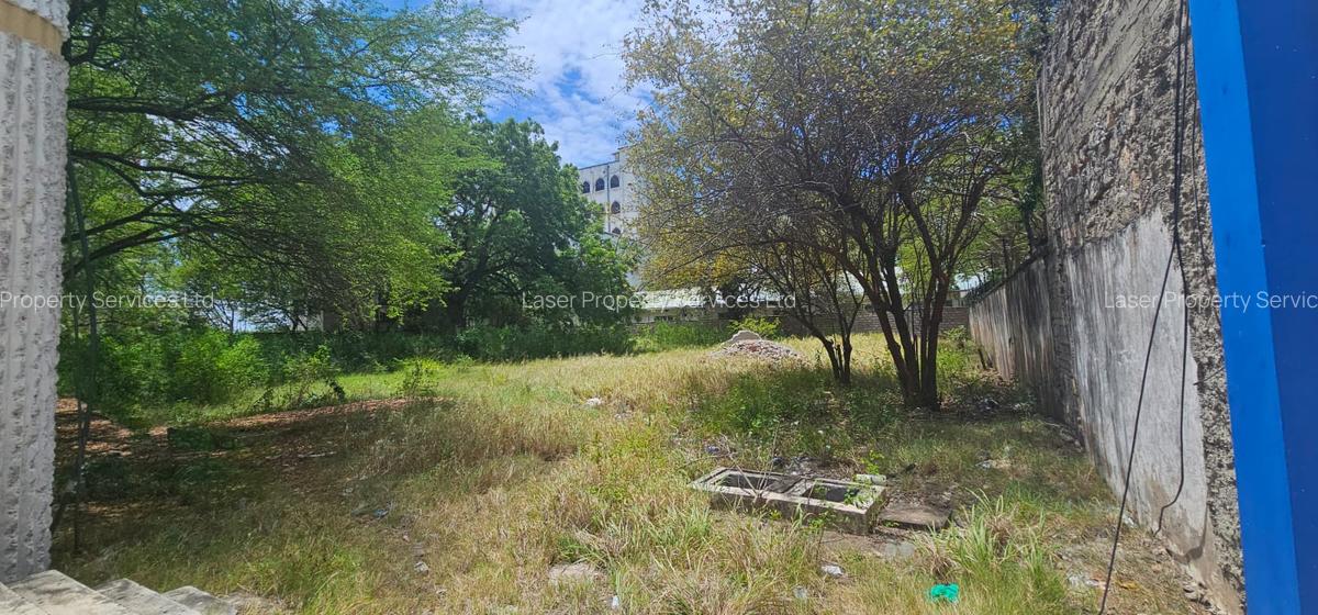 1.26 ac Land in Nyali Area - 1