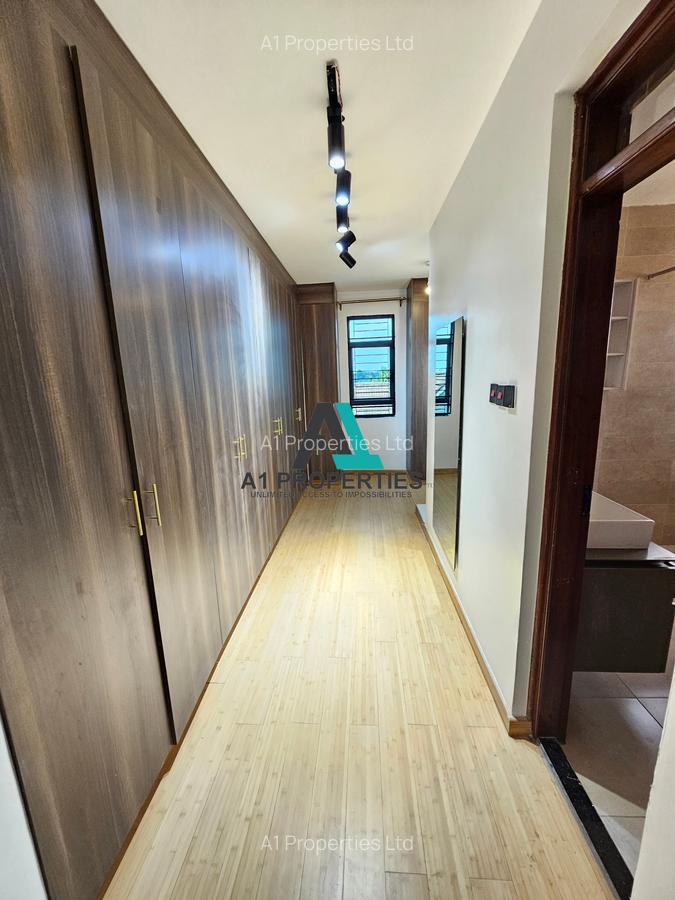 5 Bed Townhouse with En Suite in Lavington - 7