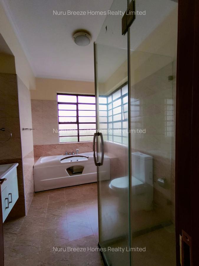 4 Bed Townhouse with En Suite in Kiambu Road - 8