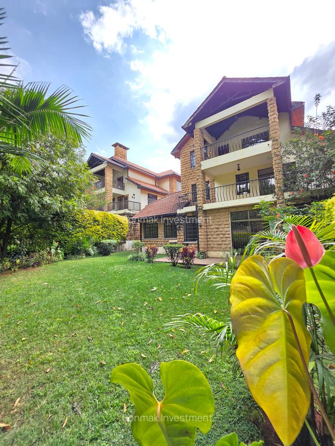4 Bed Townhouse with En Suite at Lavington Green - 2