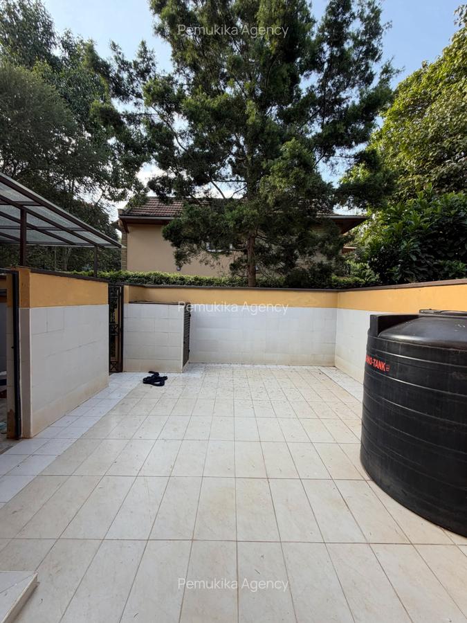 5 Bed Townhouse with En Suite in Runda - 10