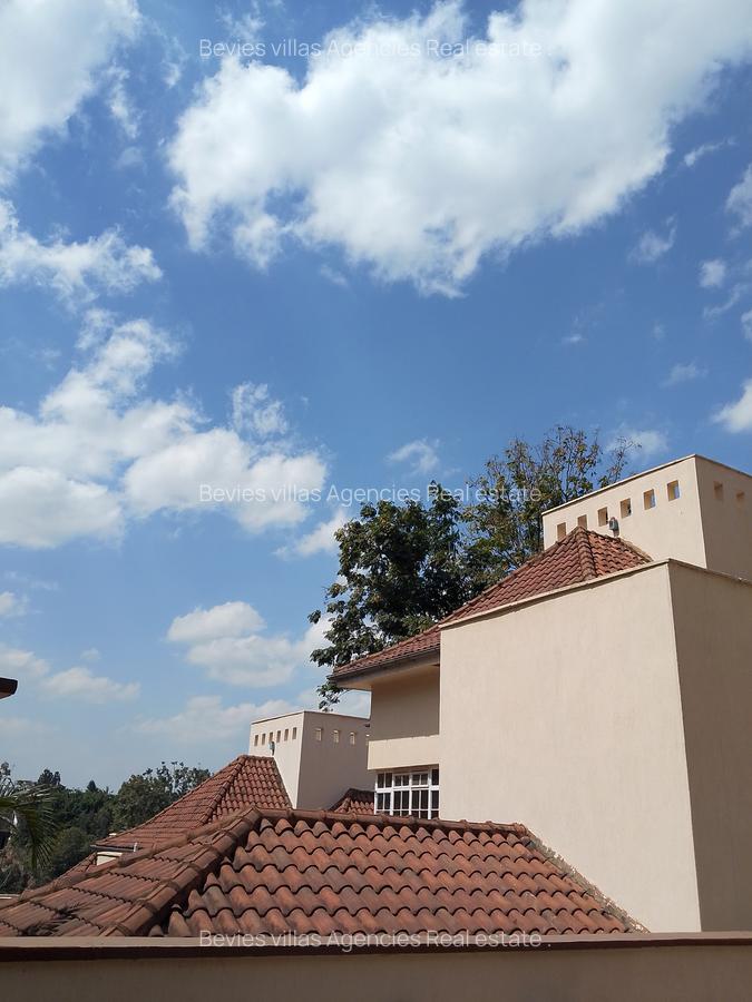 4 Bed Townhouse with En Suite at Westlands - 2