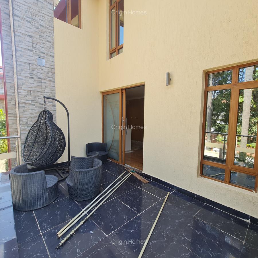4 Bed Townhouse with En Suite at Lavington - 9