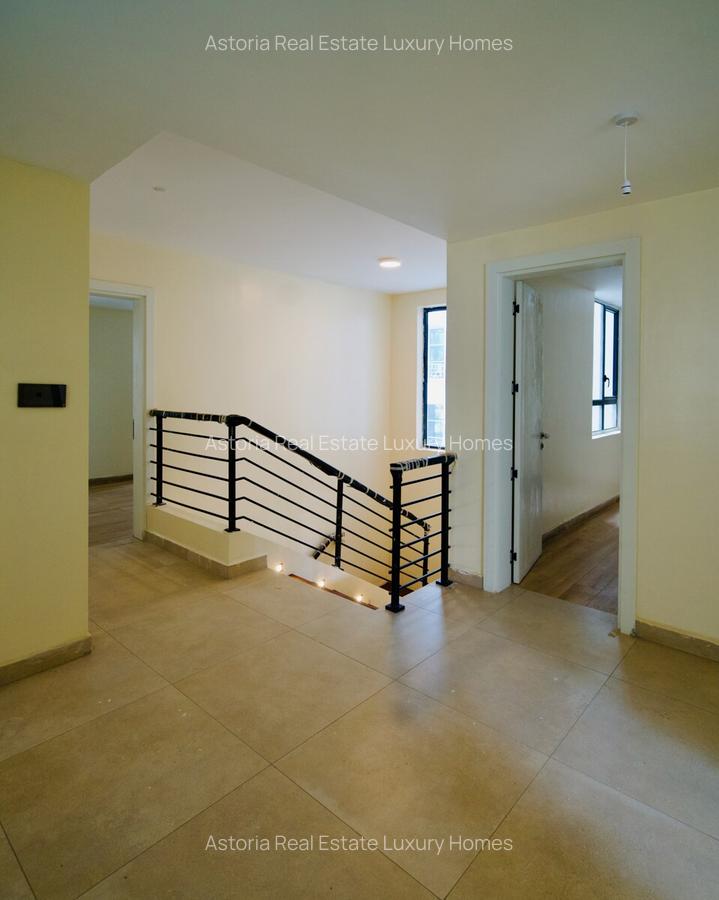 4 Bed Apartment with En Suite at 2026-430 - 15