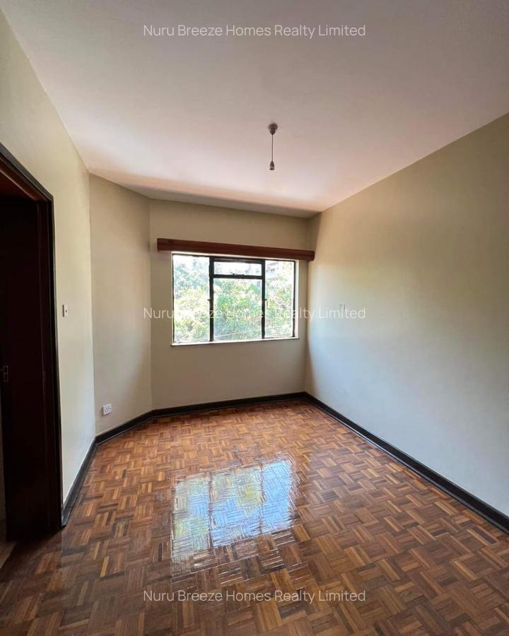 2 Bed Apartment with En Suite in Riverside - 13