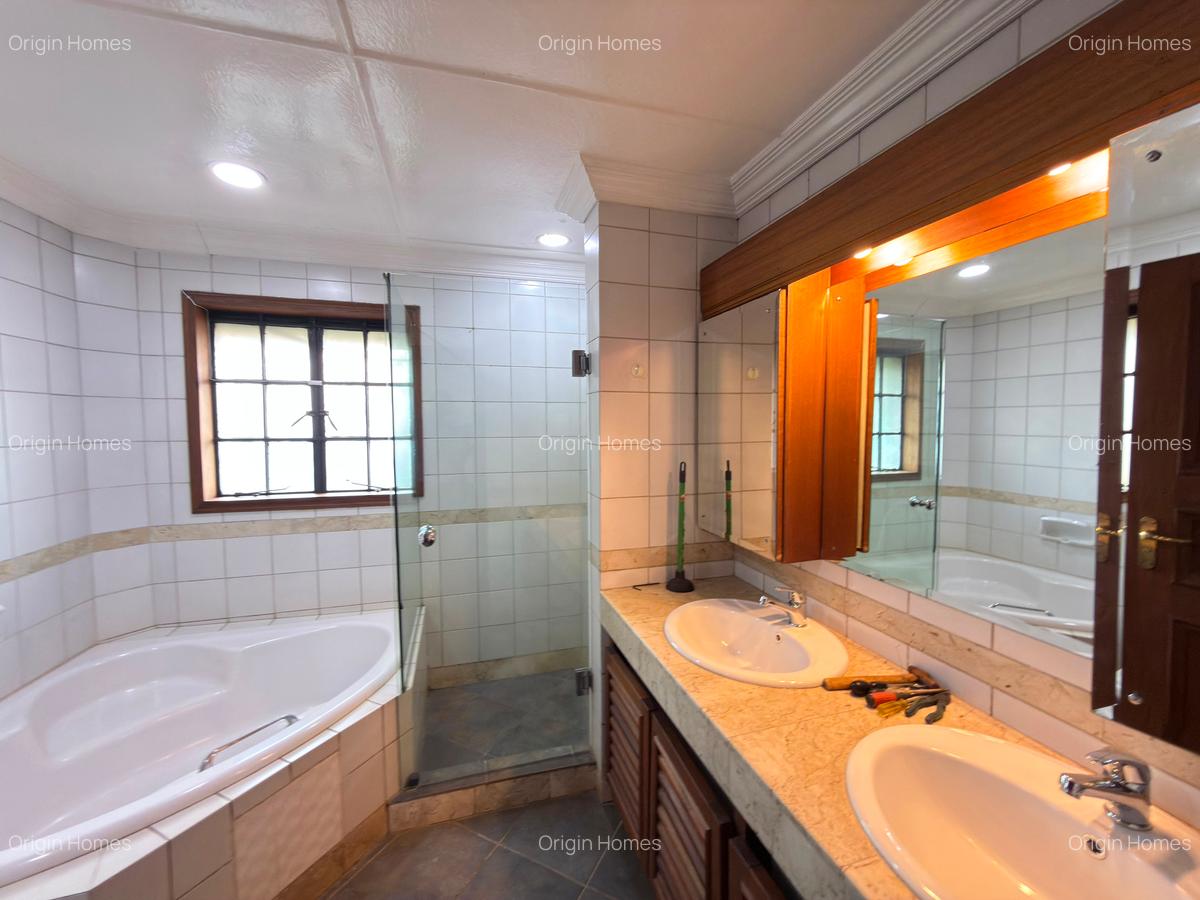 5 Bed House with En Suite at Runda - 13