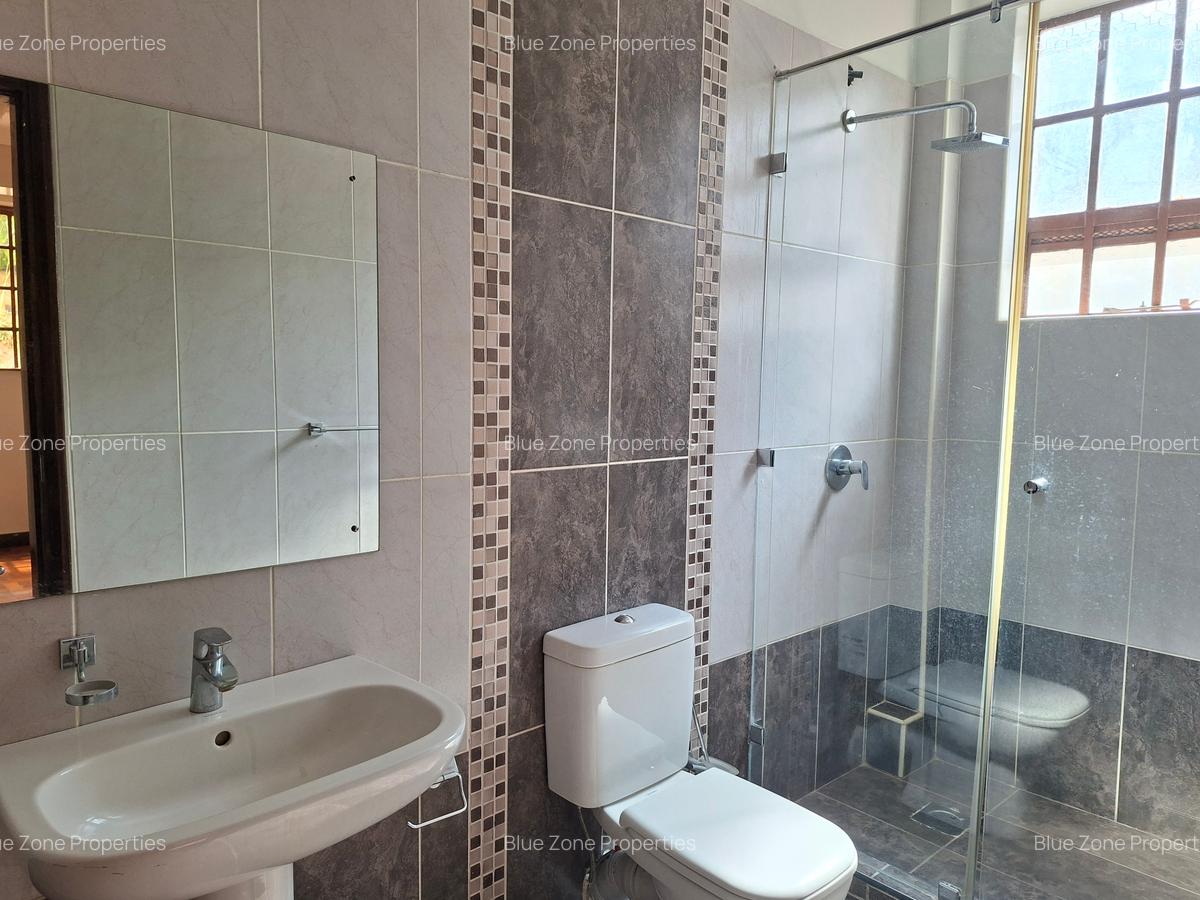 4 Bed Townhouse with En Suite at Rosslyn Lone Tree Estate Rd - 14