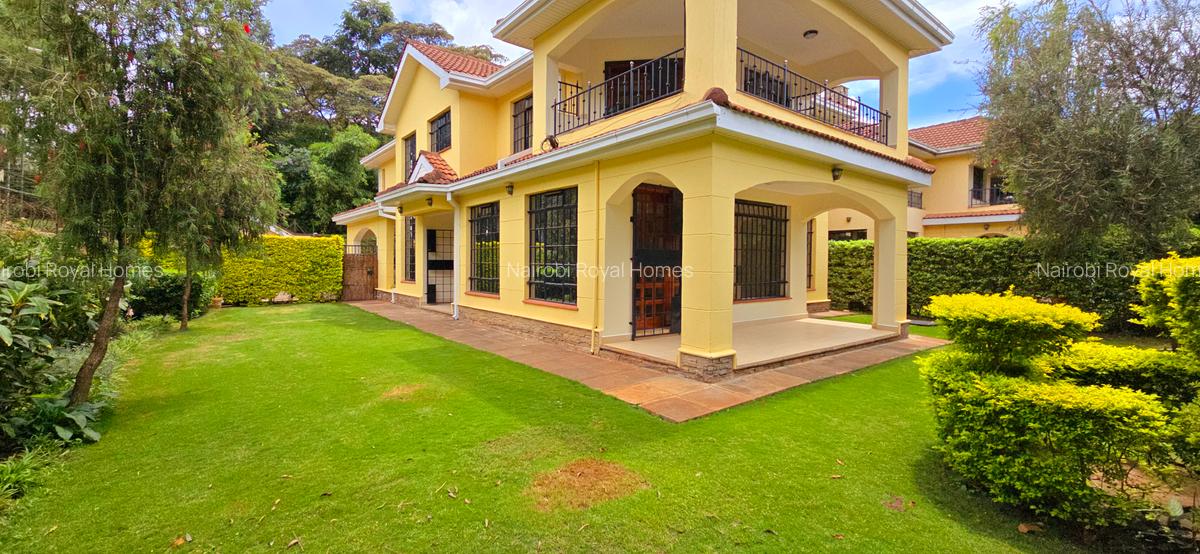 4 Bed Townhouse with En Suite at Lavington Green - 1