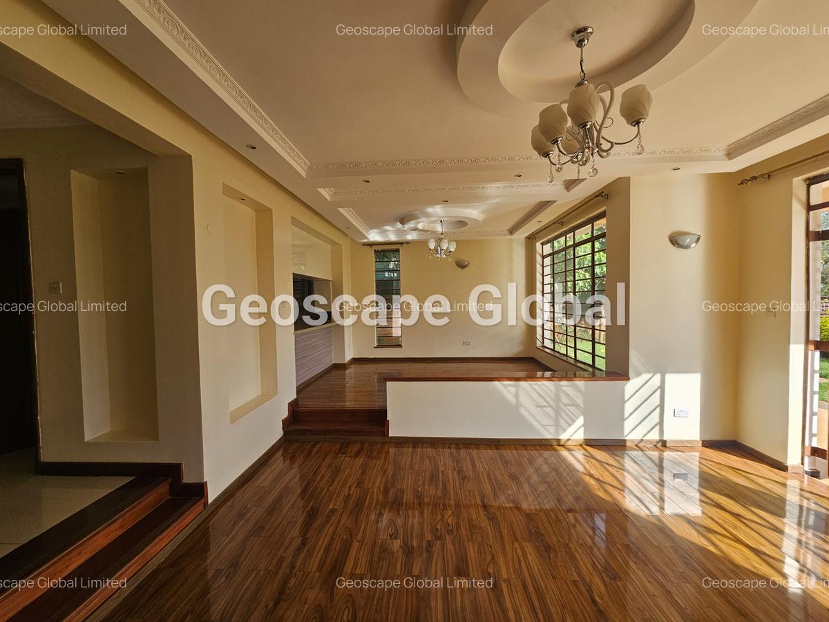 4 Bed House with En Suite in Runda - 16