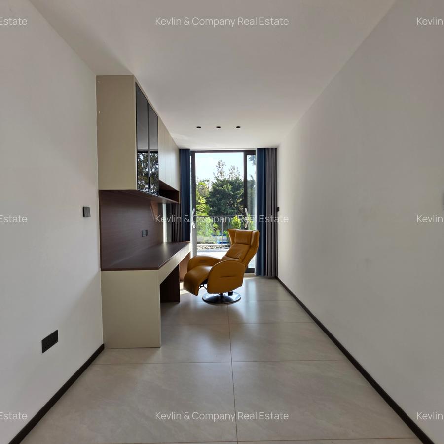 5 Bed Villa with En Suite in Lavington - 16