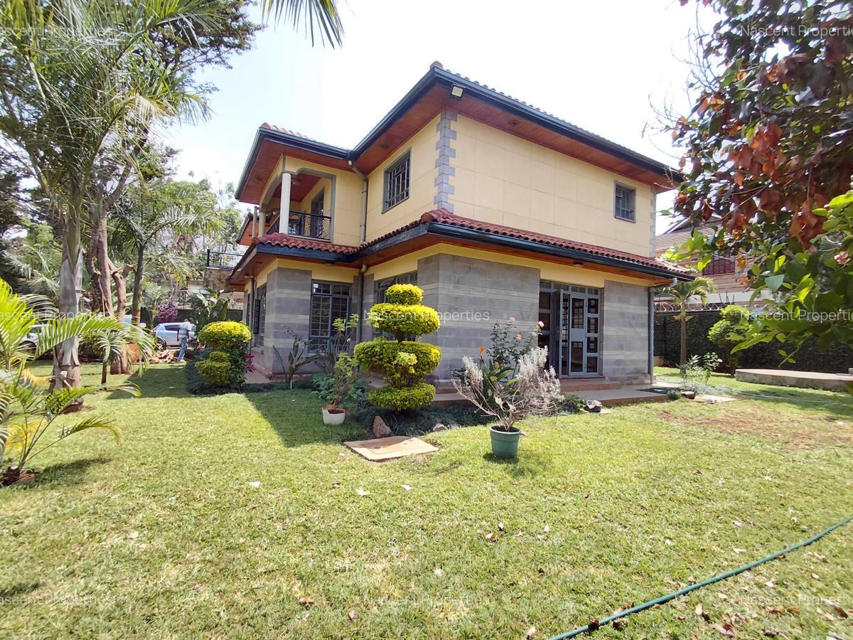 5 Bed House with En Suite in Runda - 2