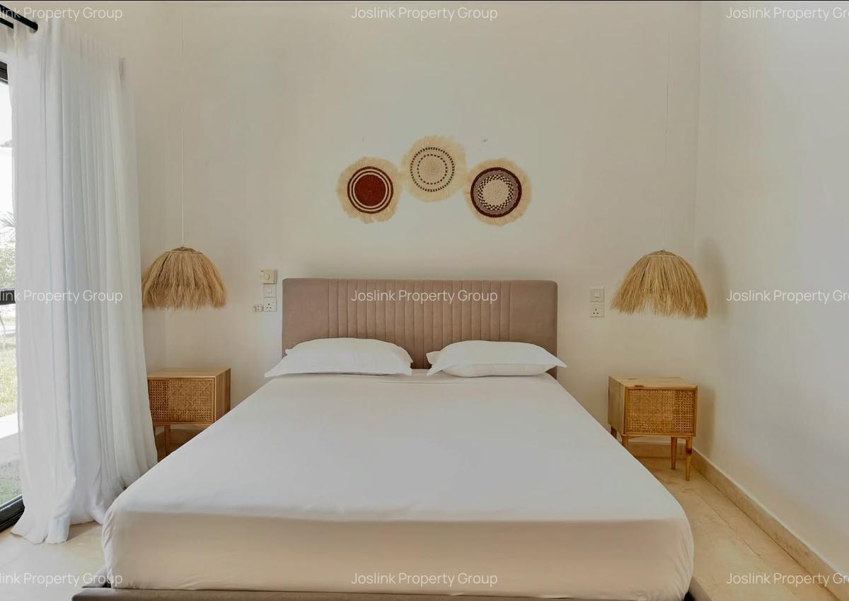 5 Bed Townhouse with En Suite at Greenwood Drive - 13