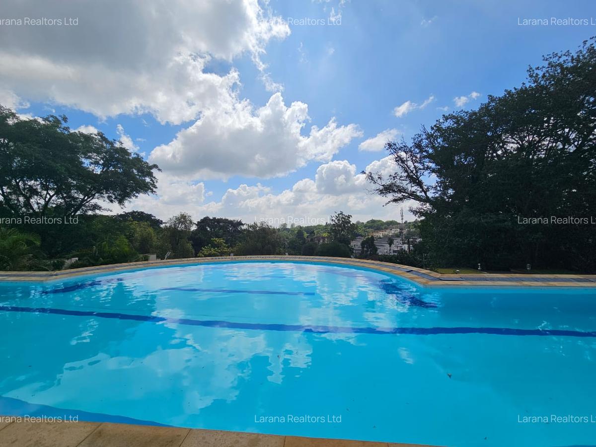 5 Bed Villa with En Suite at Kabarsiran - 8