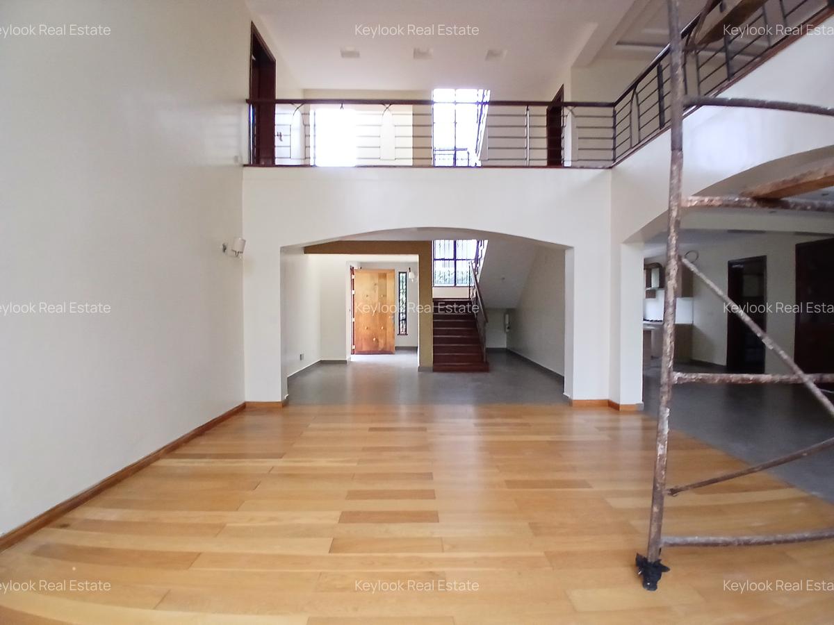 4 Bed Townhouse with En Suite at Lavington Green - 6