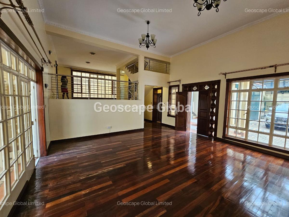 4 Bed Townhouse with En Suite in Kyuna - 4