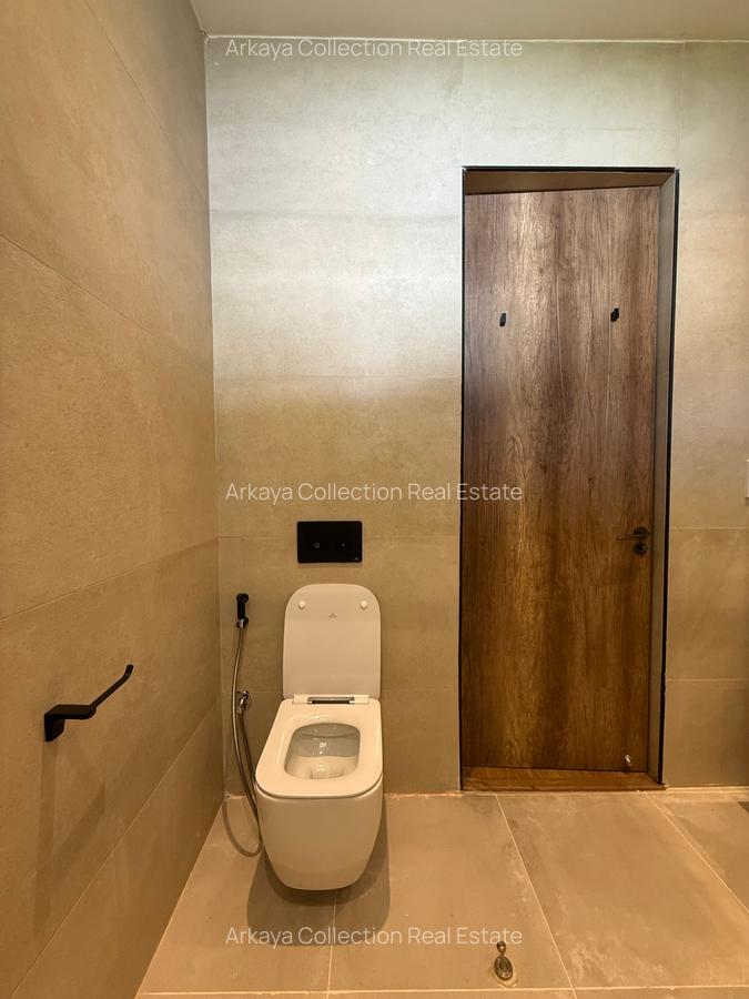 5 Bed House with En Suite in Nyari - 8