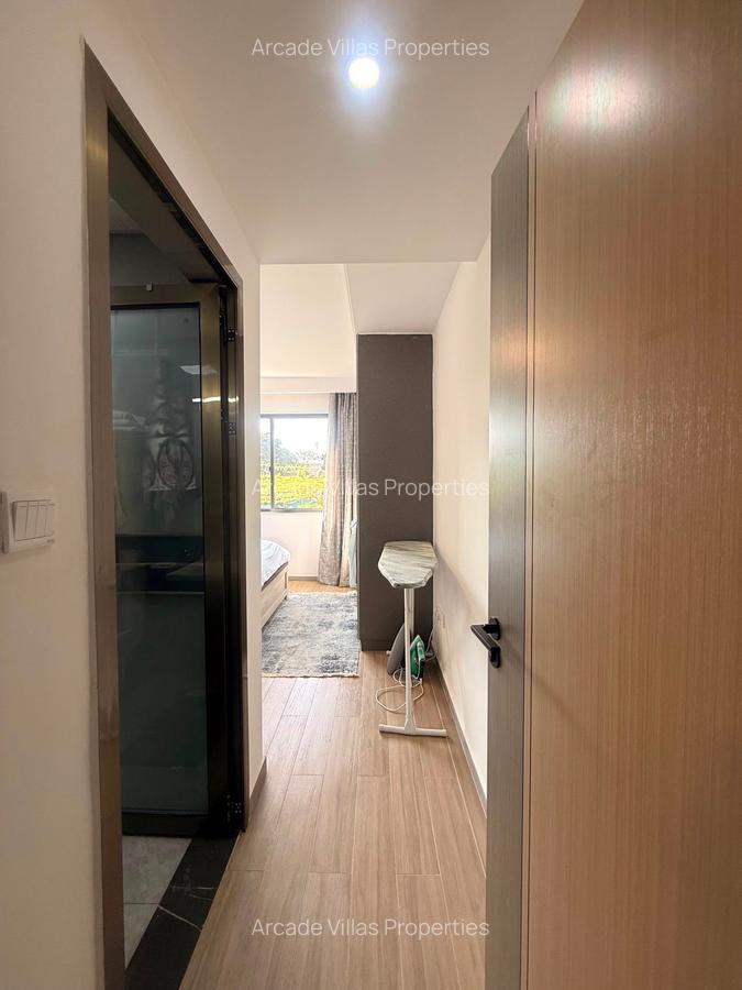 Serviced 2 Bed Apartment with En Suite in Westlands Area - 9