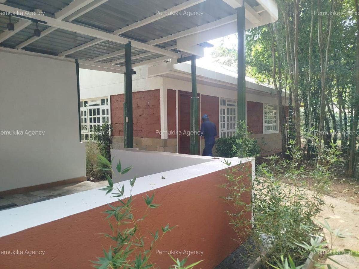 2 Bed Townhouse with En Suite in Karen - 11