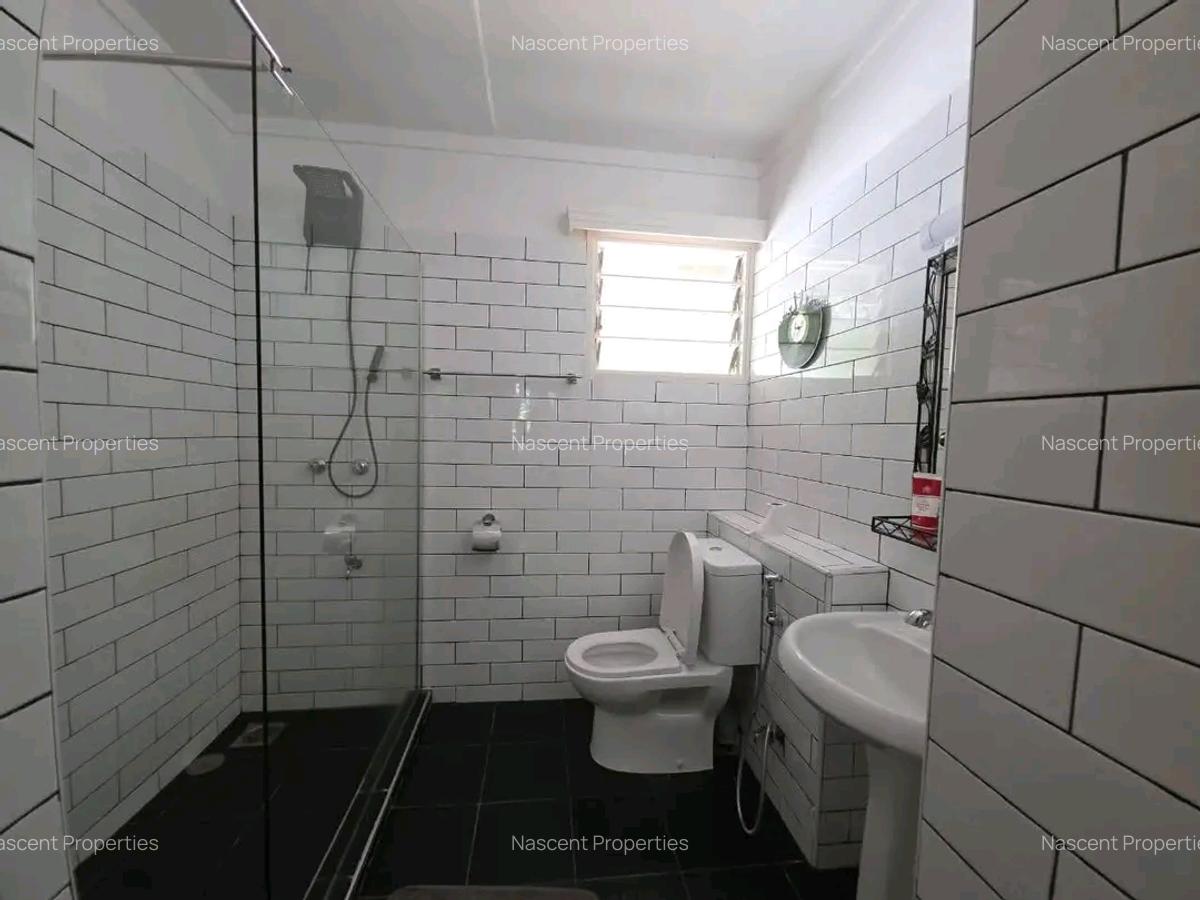 4 Bed House with En Suite at Loresho - 10