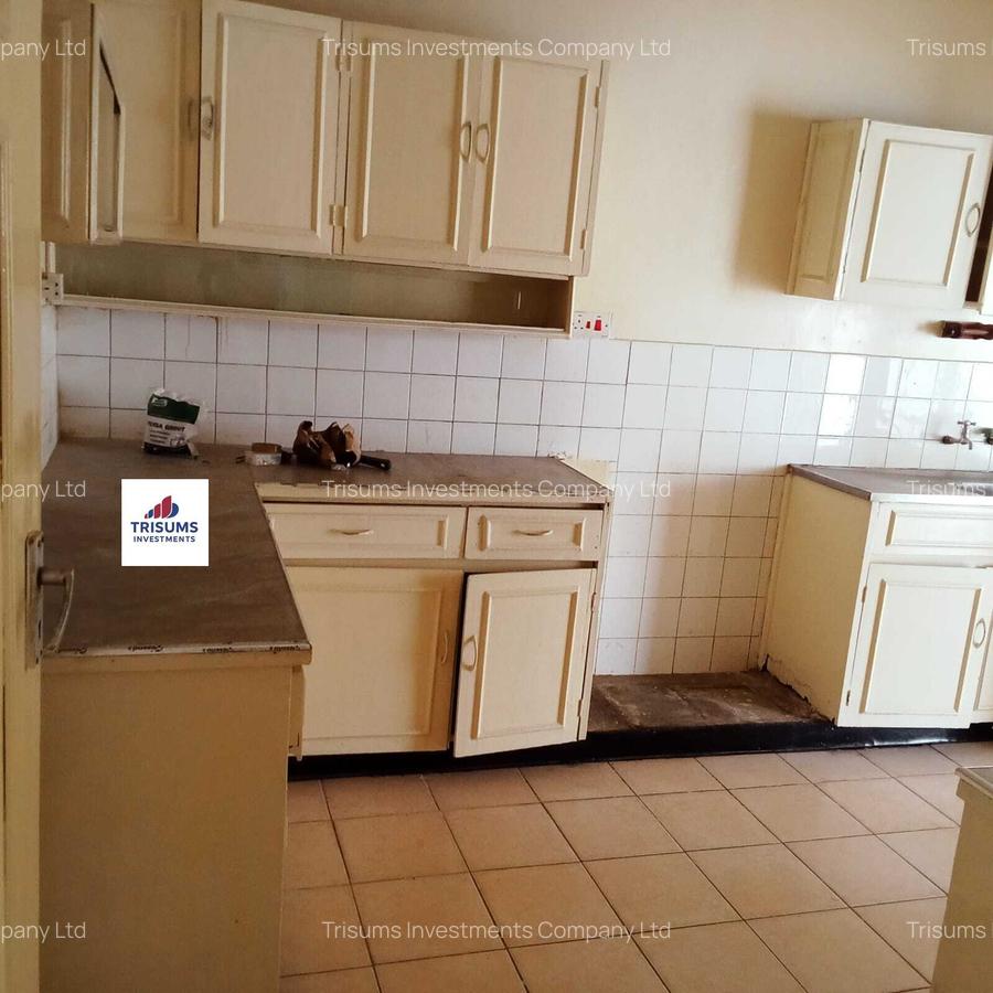 3 Bed Villa with En Suite in Parklands - 3