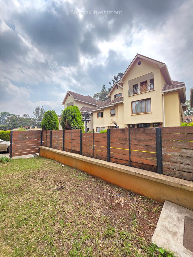 5 Bed Townhouse with En Suite at Lavington Green - 7