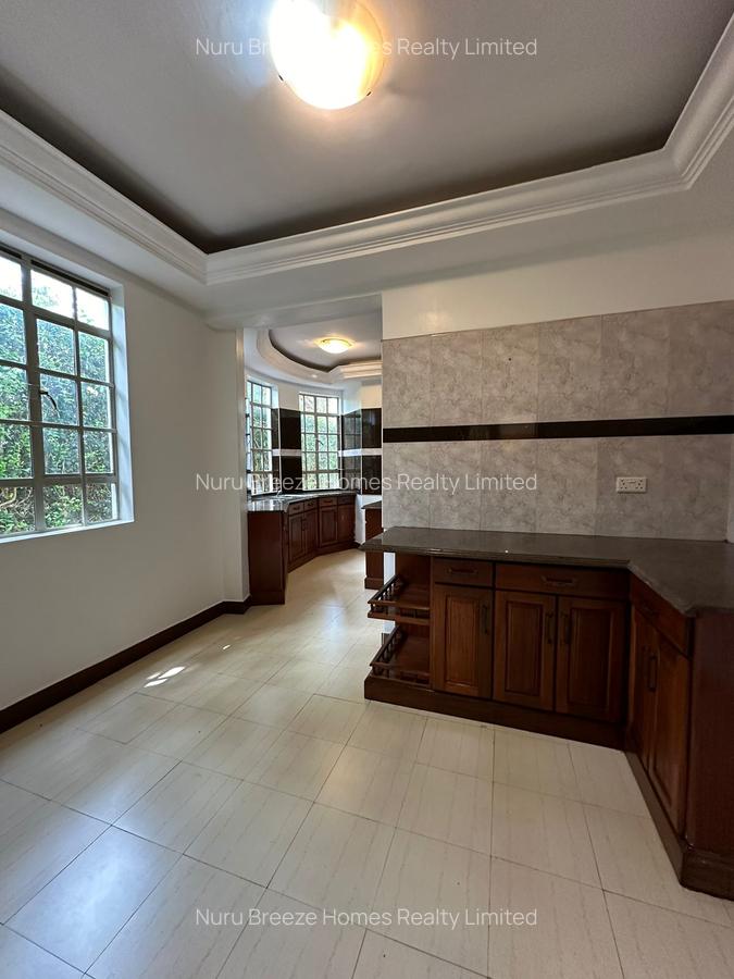 5 Bed House with En Suite in Nyari - 17