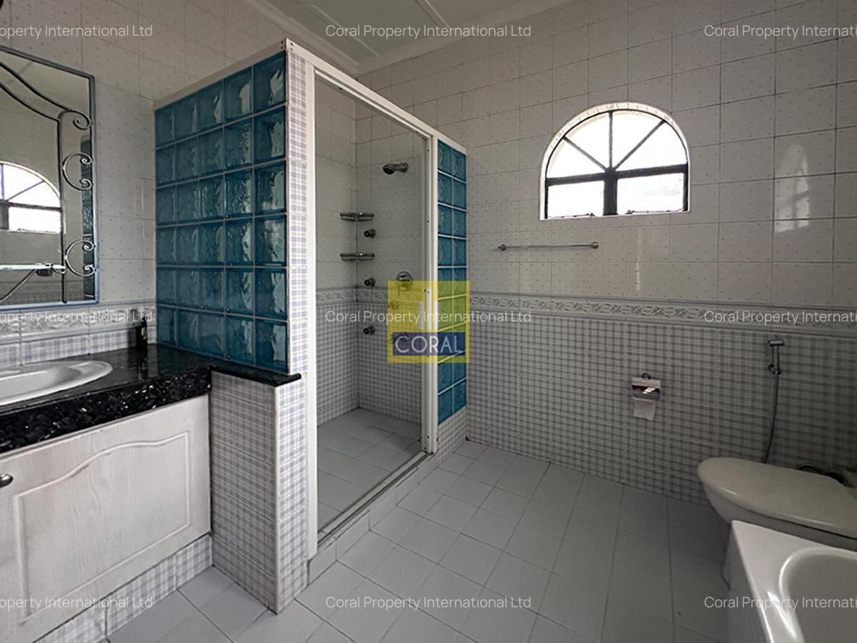 5 Bed House in Runda - 19