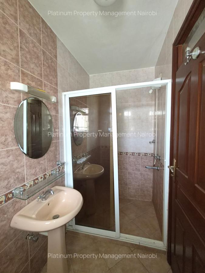 4 Bed House with En Suite at Grevillea Grove - 14