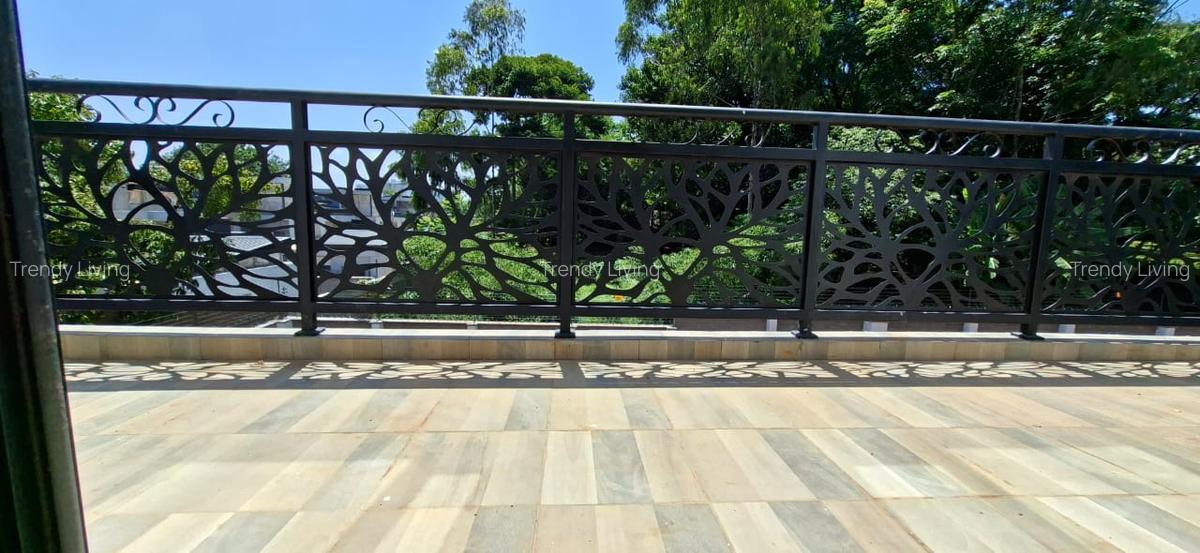 5 Bed Townhouse with En Suite in Lavington - 13
