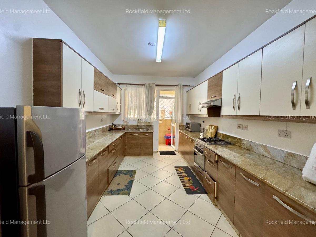 Furnished 2 Bed Apartment with En Suite in Brookside - 4
