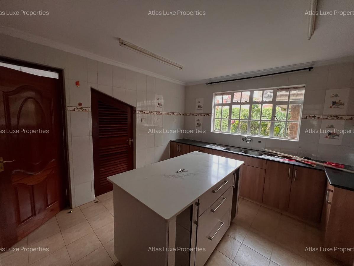 4 Bed Townhouse with En Suite at New Runda - 7