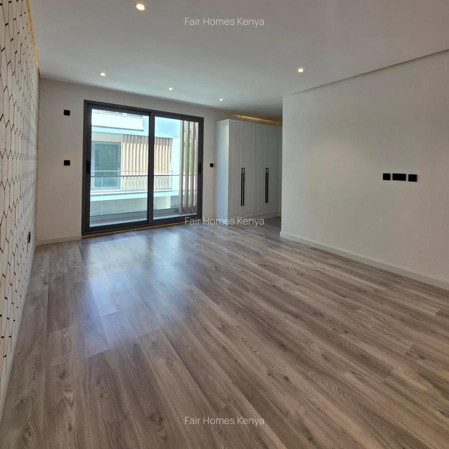 5 Bed Townhouse with En Suite at Chalbi Drive - 9