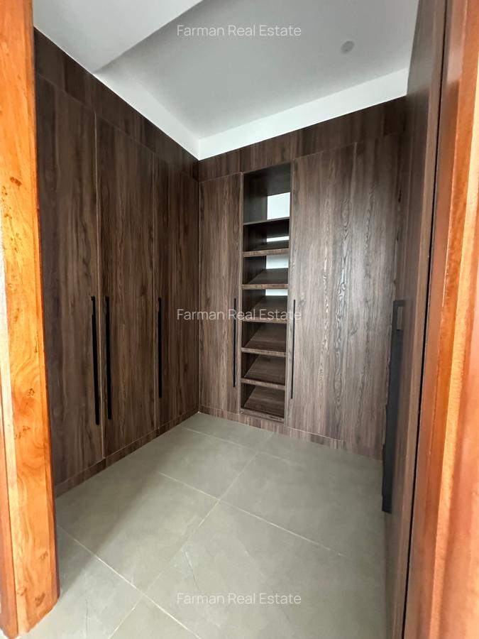3 Bed Apartment with En Suite in Riverside - 10