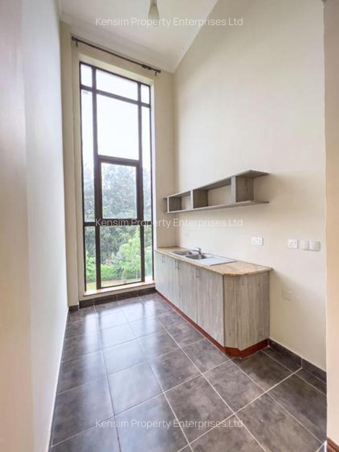 5 Bed Townhouse with En Suite in Karen - 19