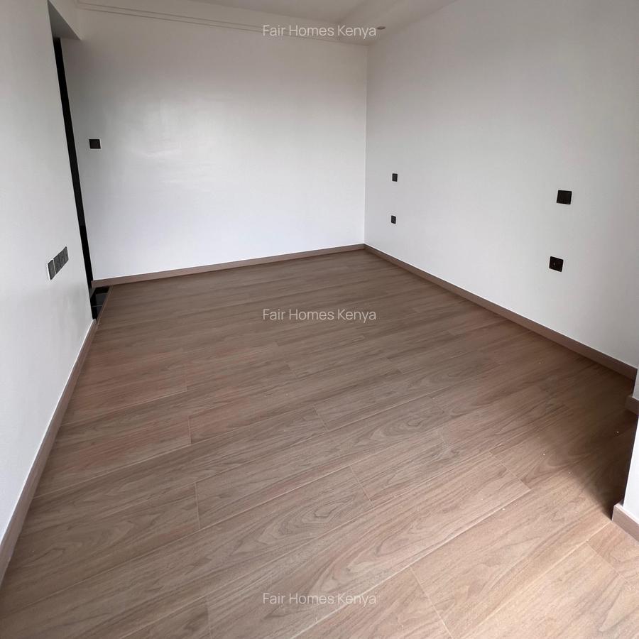 3 Bed Apartment with En Suite at Riverside Drive - 12