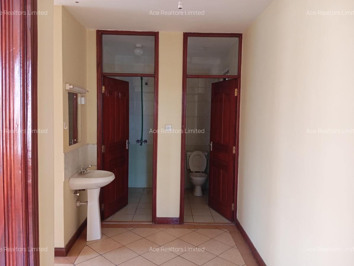 3 Bed Apartment with En Suite at Ngara Road - 8