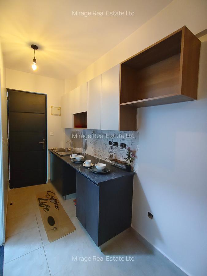 Studio Apartment with Swimming Pool in Kitisuru - 8