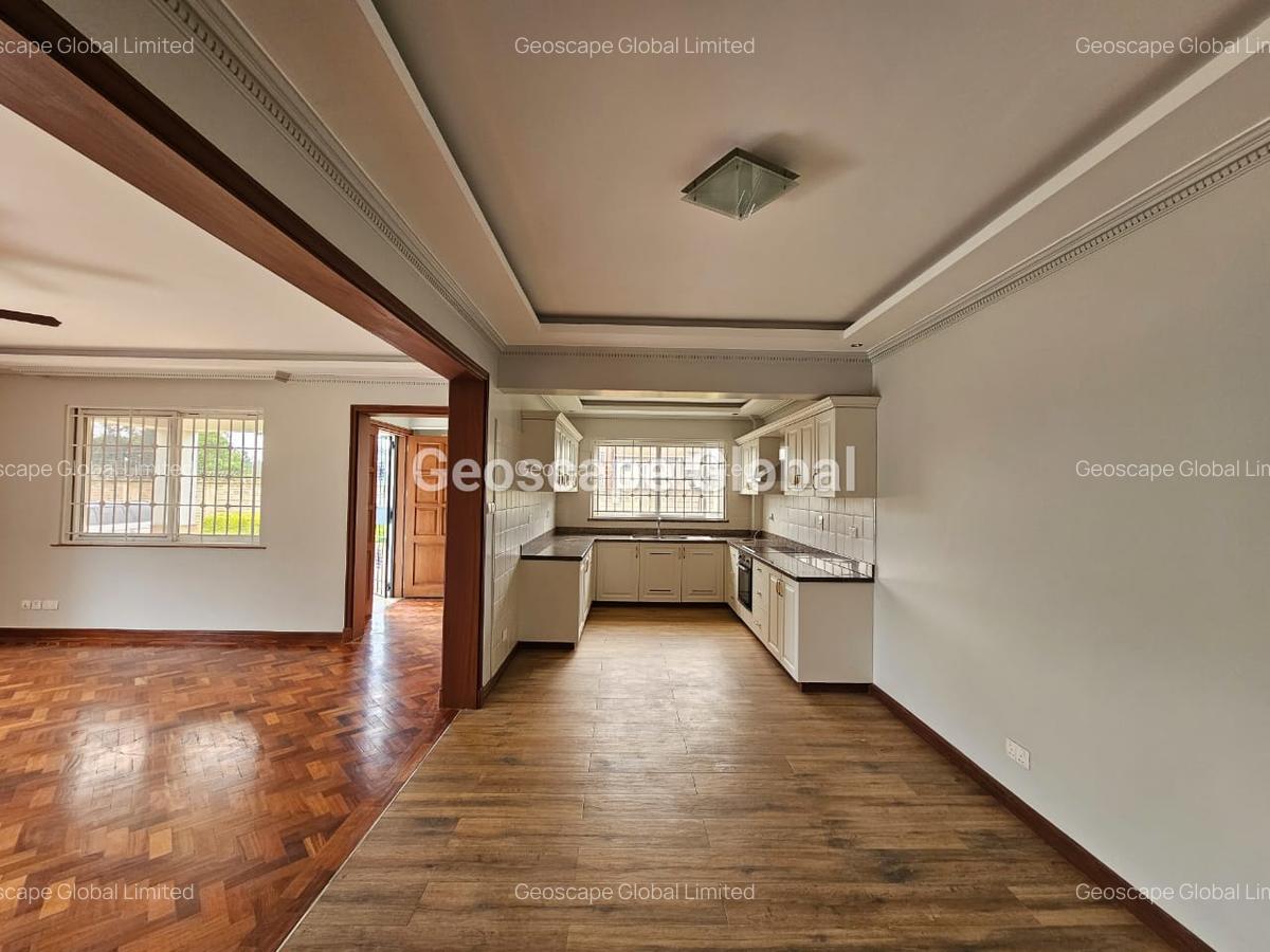 4 Bed House with En Suite in Runda - 5