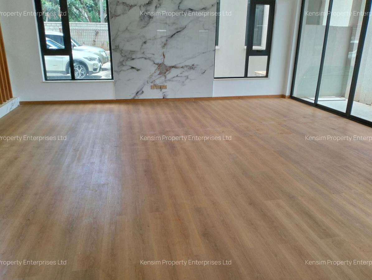 5 Bed Townhouse with En Suite in Lavington - 9
