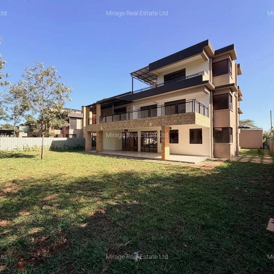 6 Bed Townhouse with En Suite in Karen - 1