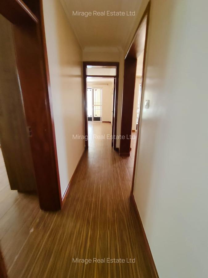3 Bed Apartment with En Suite in Riverside - 16