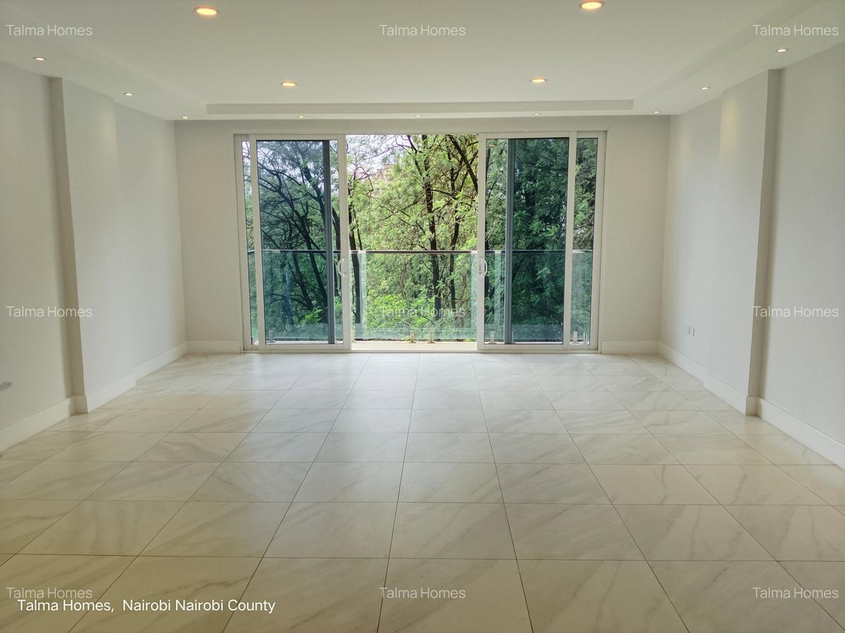 3 Bed Apartment with En Suite in Westlands Area - 4